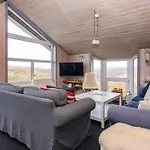 4 Star In Henne Ferienhaus