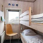 4 Star In Henne Ferienhaus