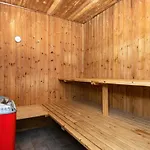 4 Star In Henne Ferienhaus