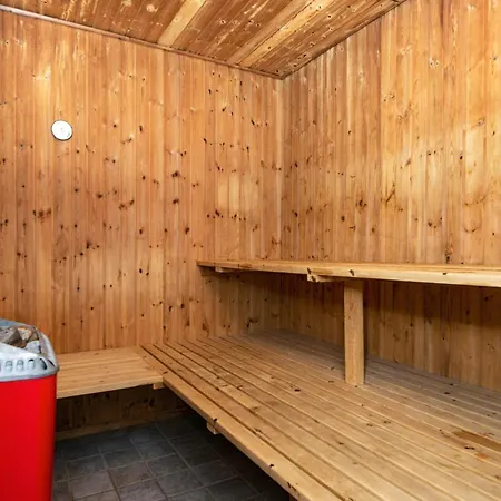 Family-friendly Haven With Pool - By Traum Vakantiehuis