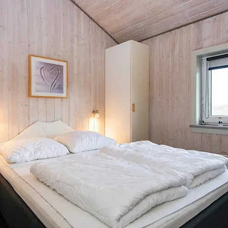 Ferienhaus 4 Star In Henne *