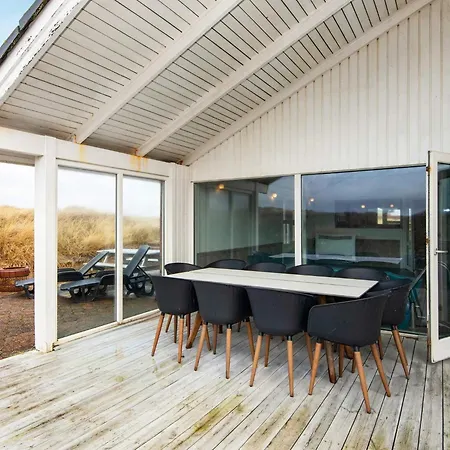 4 Star In Henne Ferienhaus Henne Strand