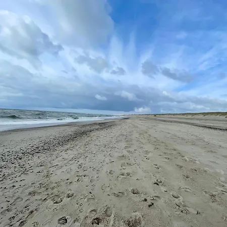 4 Star In Henne Ferienhaus Henne Strand