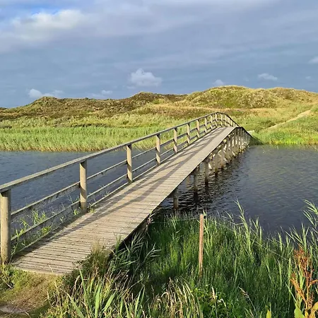 4 Star In Henne Henne Strand