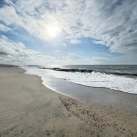 4 Star In Henne Ferienhaus Henne Strand