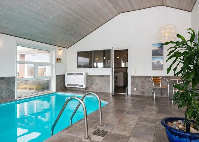 Family-friendly Haven With Pool - By Traum 別荘