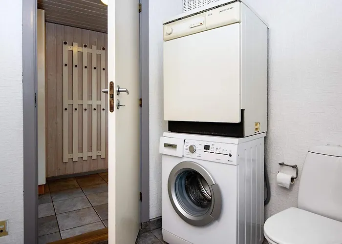 Family-friendly Haven With Pool - By Traum 別荘 ヘンネ・ストランド