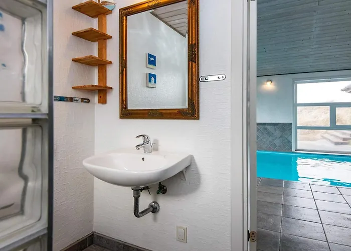 Family-friendly Haven With Pool - By Traum