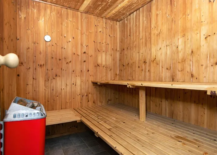 Family-friendly Haven With Pool - By Traum 別荘